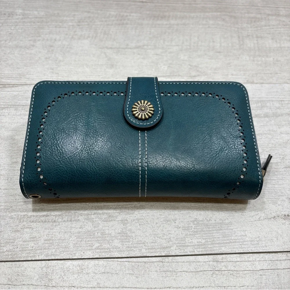 Elegant Teal Full Zip RFID Blocking Leather Wallet | Wristlet New Without Tags